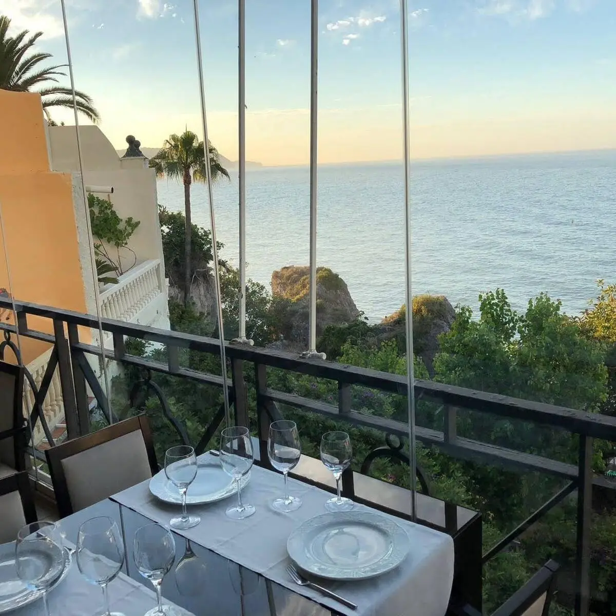 uitzicht vanaf restaurant puerta del mar nerja