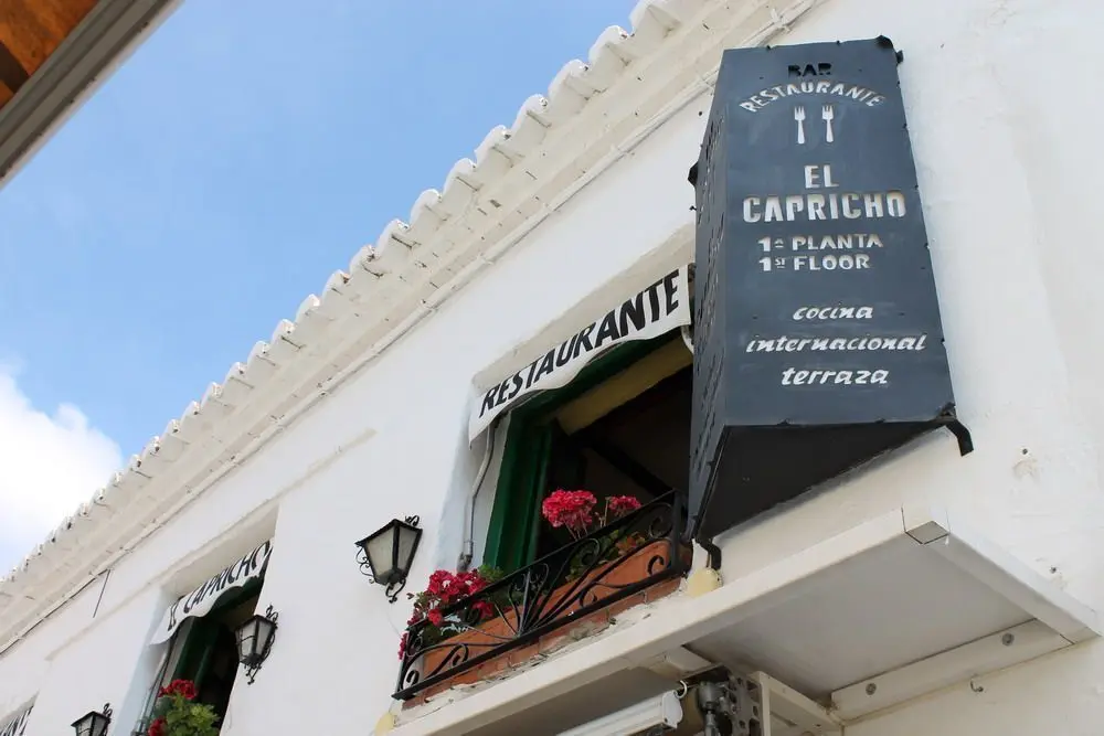 facciata del ristorante el capricho mijas