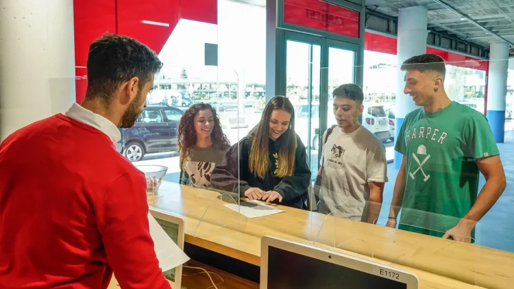 Requisitos para alquilar un coche