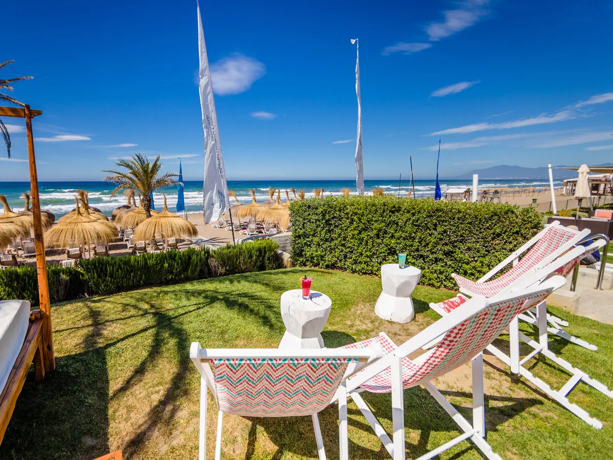 uitzicht vanuit de stoelen bij Estrella del Mar in Marbella