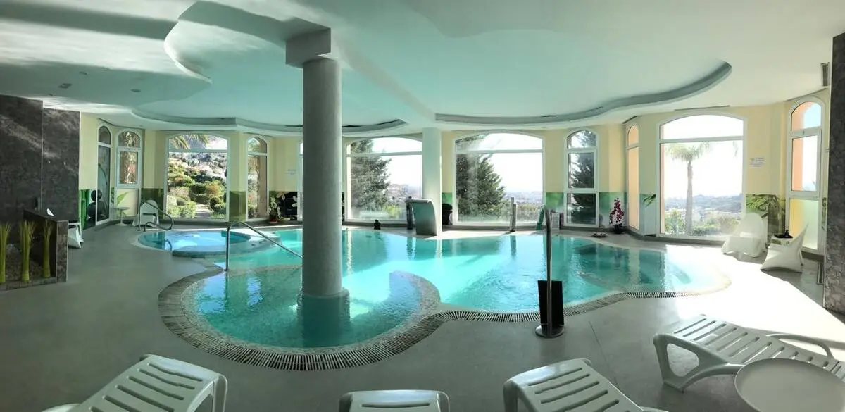 piscine du Sensara Spa
