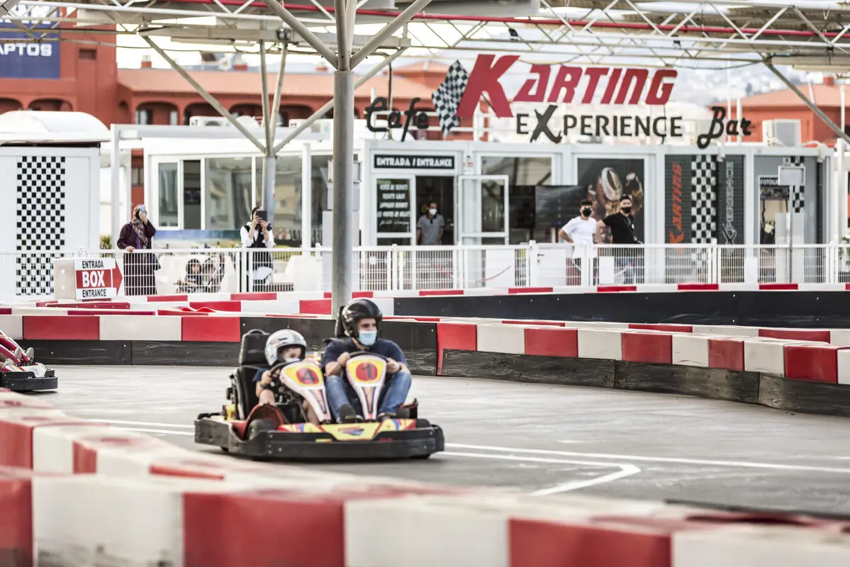Karting circuit in het Miramar Shopping Centre
