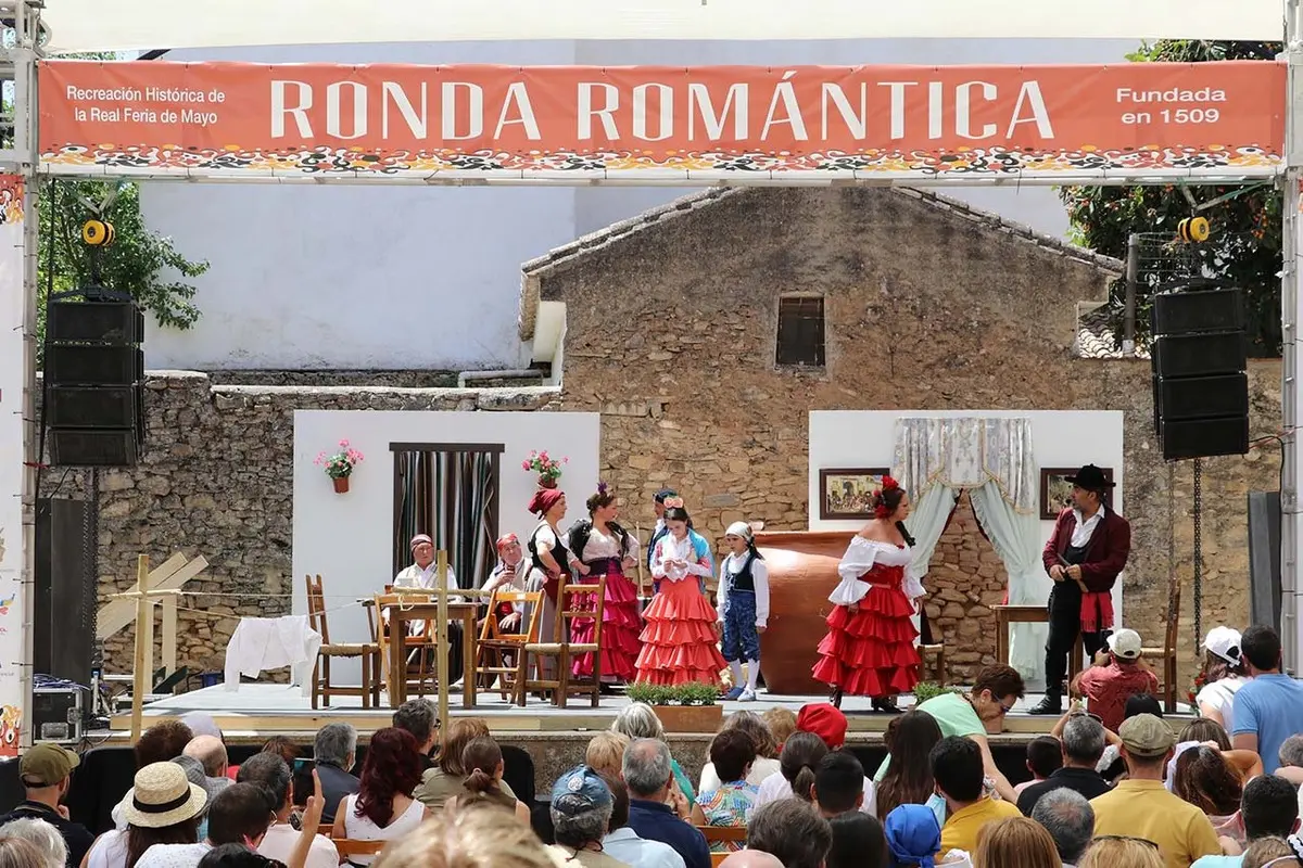 Theater auf der Straße während der Ronda Romántica