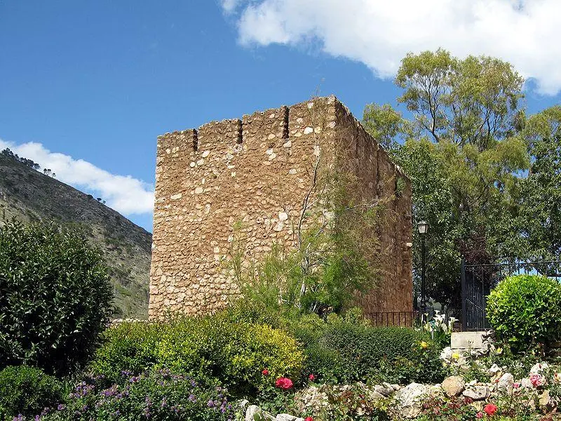 Rester av fästningen Mijas