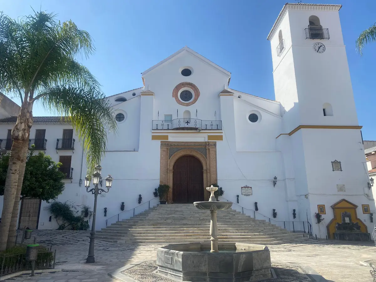 San Juan Bautistas kyrka, byggd på 1500-talet 