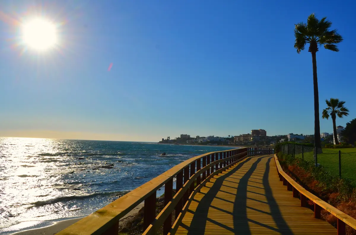 Stranden Cala de Mijas, perfekt för en dag på fritiden