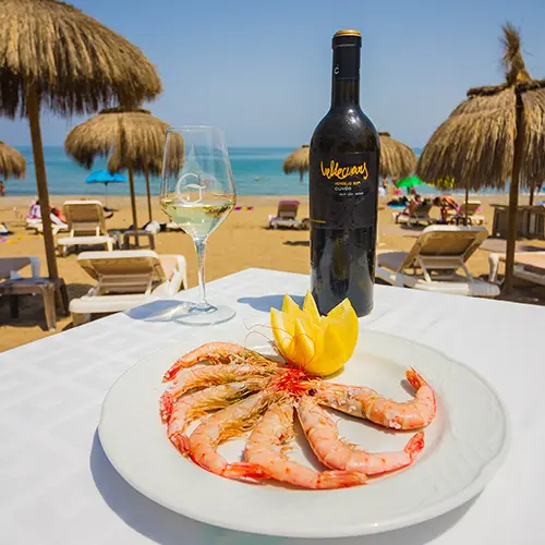 Chiringuito Gutiérrez es el ideal para una comida, con vistas al mar