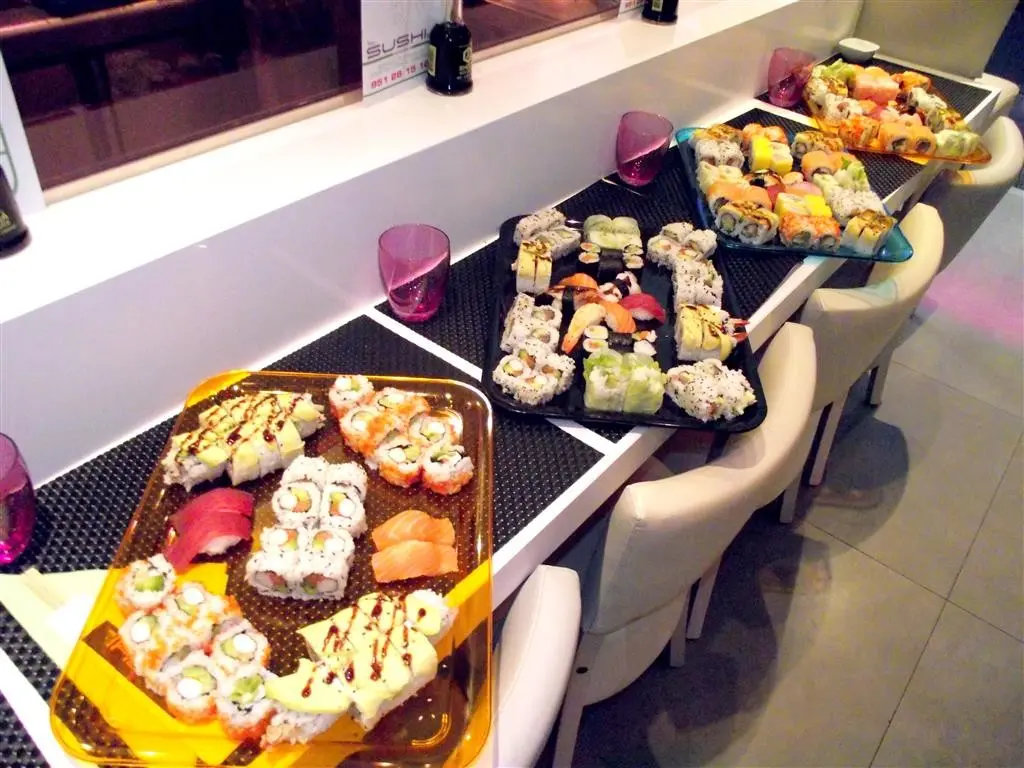 Die Sushi-Bar im Zentrum ist ein außergewöhnliches Erlebnis