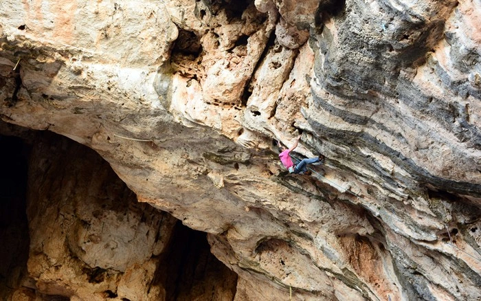 Cueva de Las Grajas, beliebtes Klettergebiet