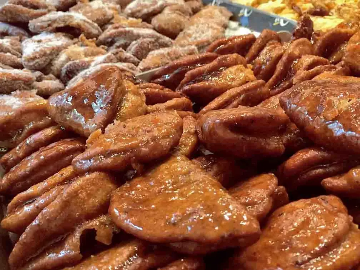 Borrachuelos, typical Christmas sweets of the area