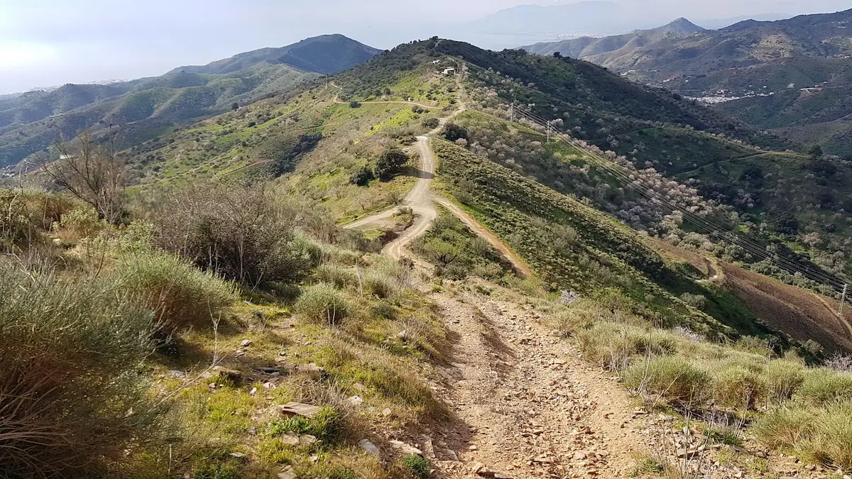 Percorso del Cerro Piedras Blancas verso Totalán