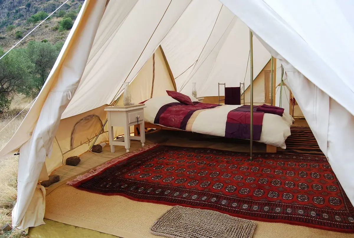 Luxe tent van Camping Hidden Valley Andalucia in Málaga