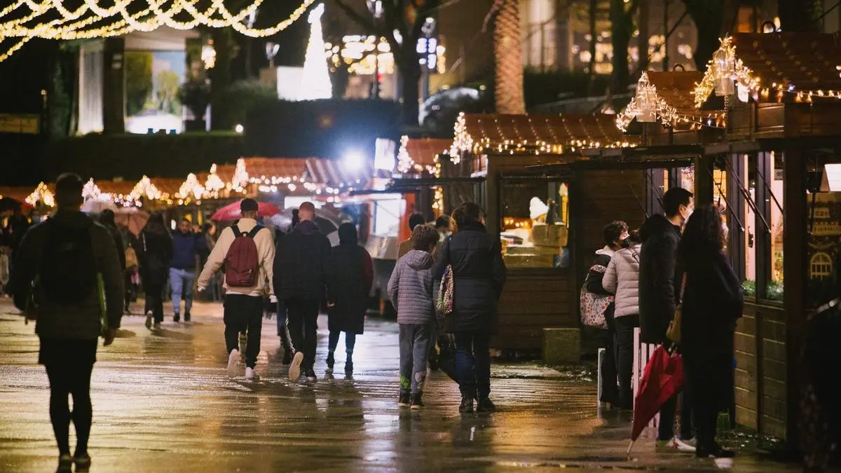 Spectaculaire avondmarkt van kunstnijverheid en kunst