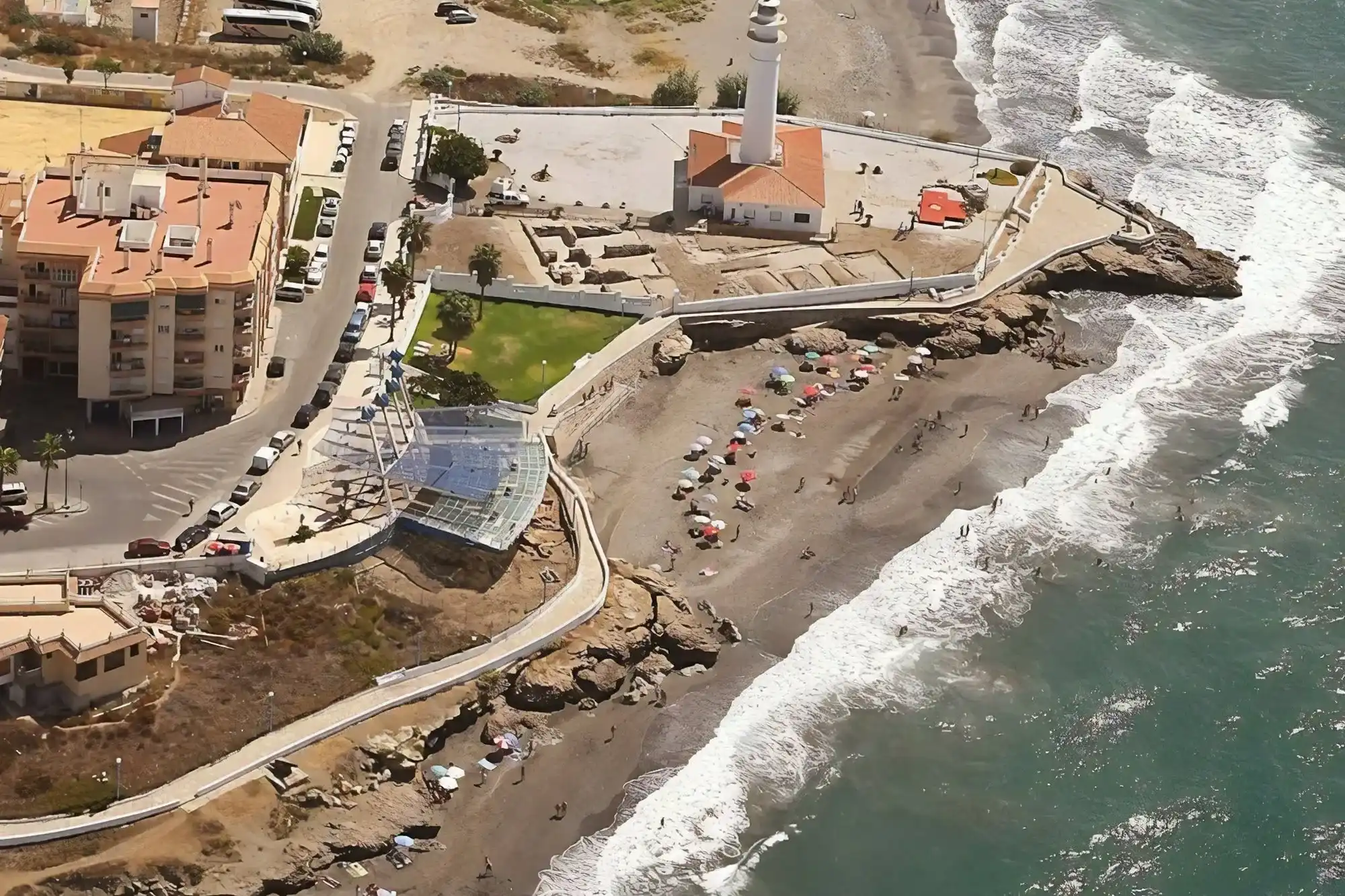 Bañate en la playa El Sillón