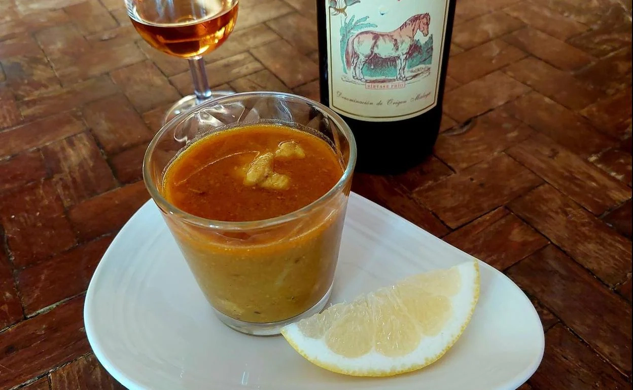 Caldillo de pintarroja, tipico stufato di pesce di Malaga
