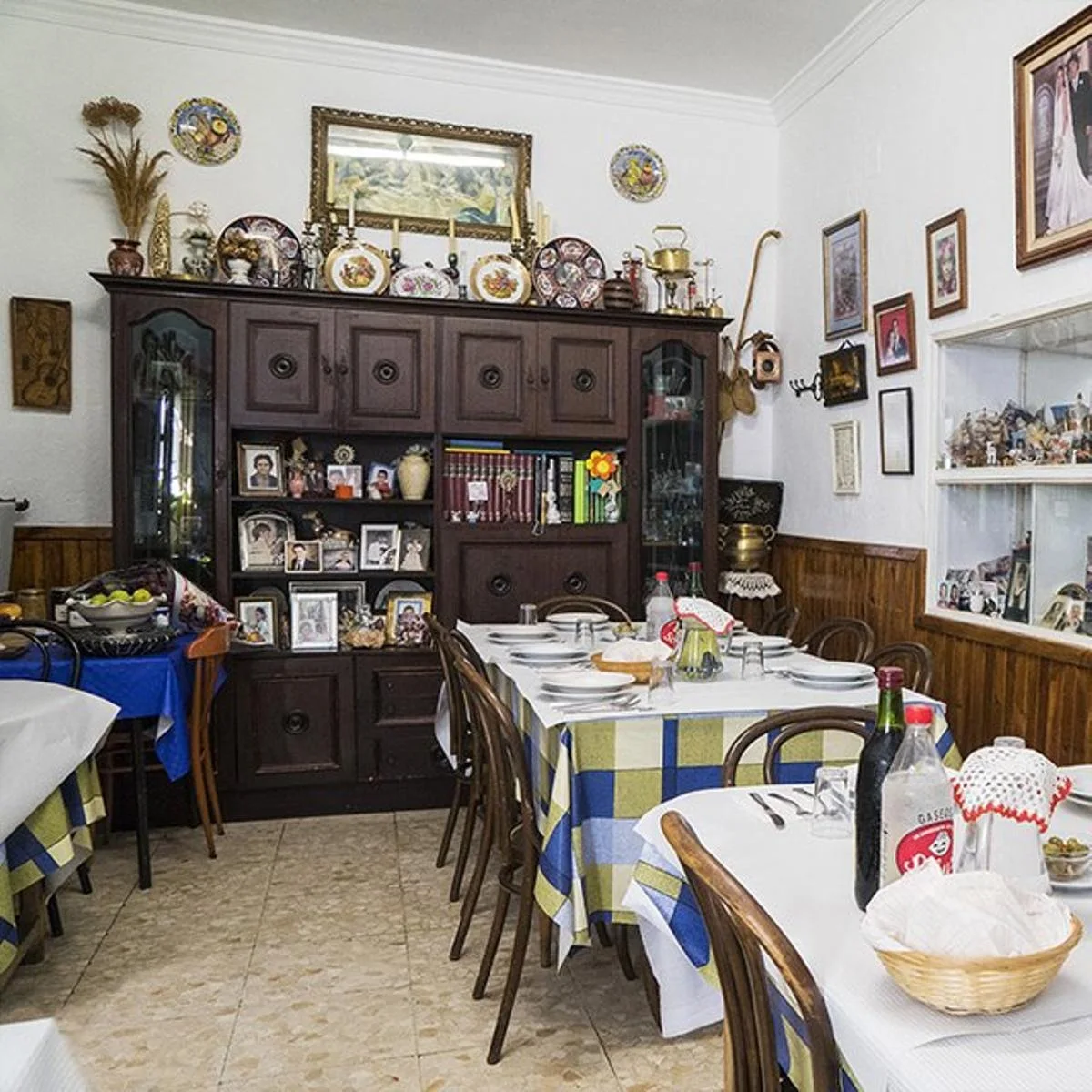 Interno del ristorante Casa Pepa a Carratraca