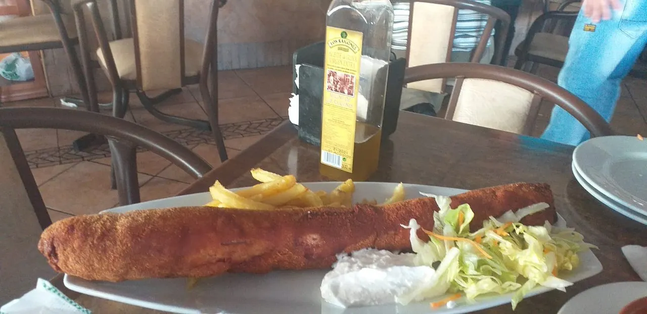 Flamenquín géant au restaurant Hermanos Bonillo à Córdoba