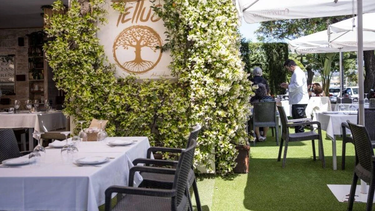 Probeer het menu van restaurant Tellus op het prachtige terras