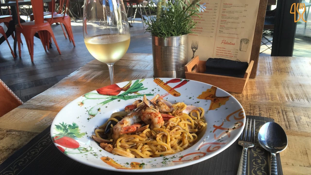 Plat de pâtes spectaculaire de El Horno à Vélez-Málaga