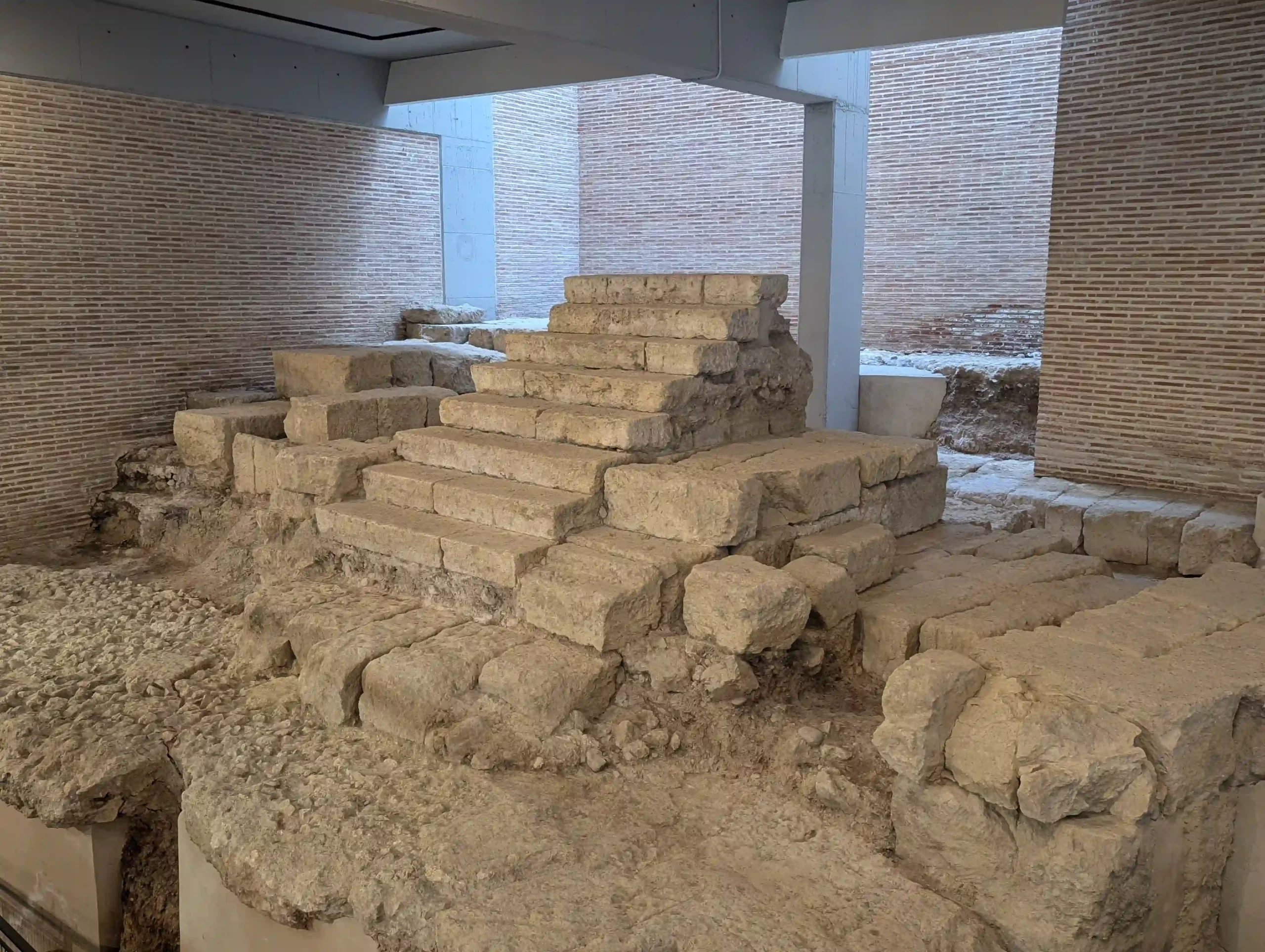 Restos arqueológicos del Teatro Romano de Córdoba