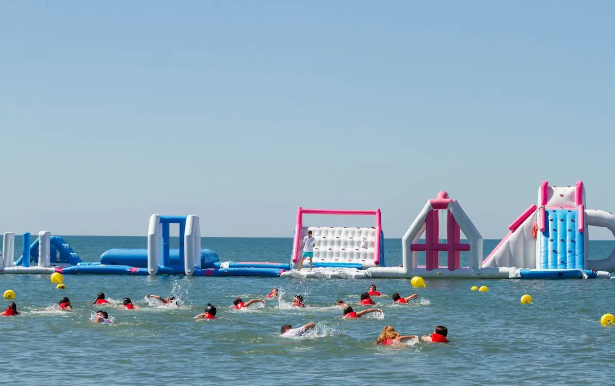 Park wodny Waterfun na plaży La Malagueta