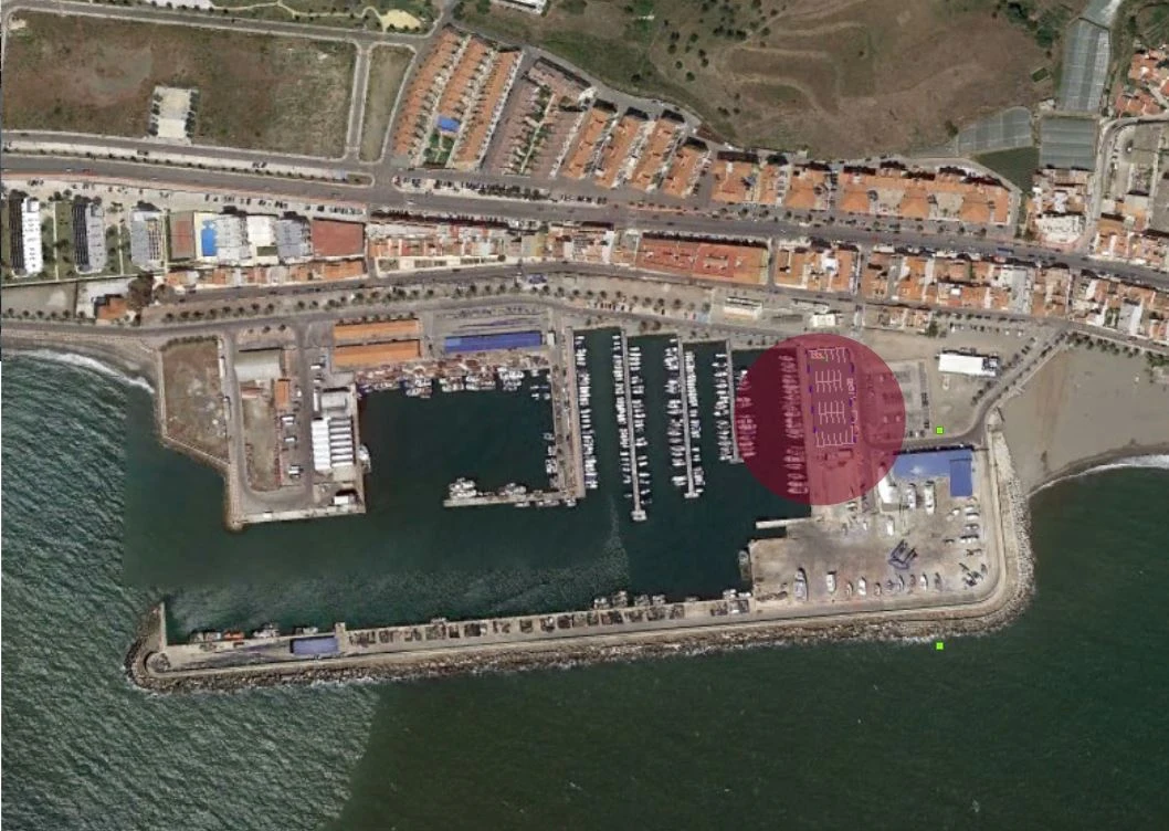 Zona de autocaravanas en el Puerto Caleta de Vélez