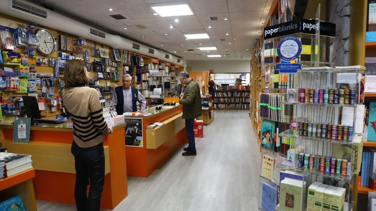 Más de 105 años lleva la librería Luque en Córdoba