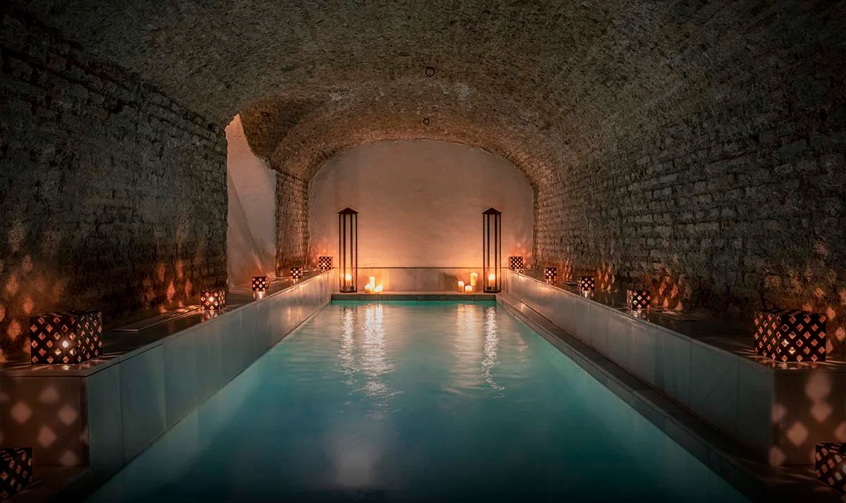 Découvre le bain arabe AIRE dans un palais mudéjar du XVIIᵉ siècle
