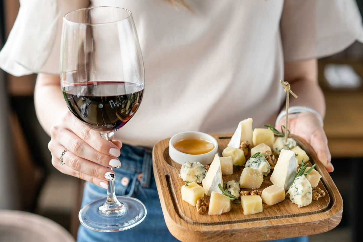 Bar Juan Carlos, for many the cheese paradise in Sevilla